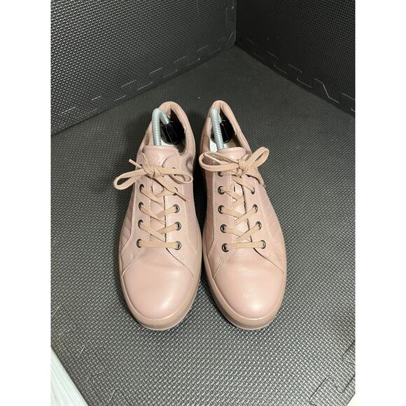 ECCO Soft 9 II Size 11 42 Tie Leather Upper Sneaker Women's Quilted Rose Shoe - Picture 2 of 8